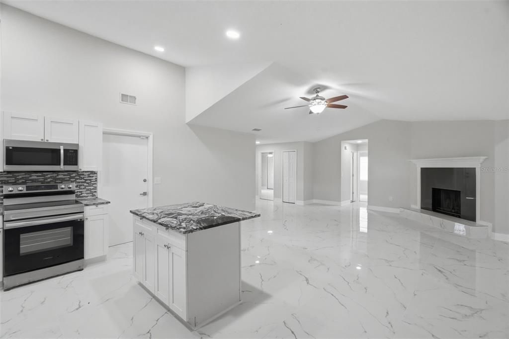For Sale: $499,000 (4 beds, 3 baths, 2590 Square Feet)