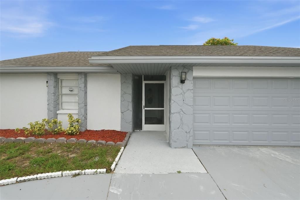 For Sale: $499,000 (4 beds, 3 baths, 2590 Square Feet)