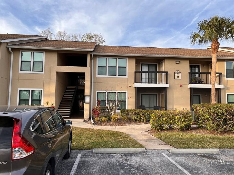 For Sale: $169,900 (1 beds, 1 baths, 572 Square Feet)