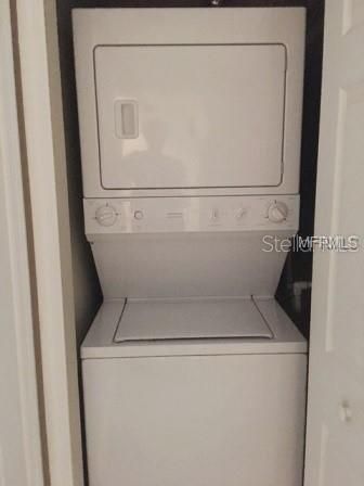 For Sale: $169,900 (1 beds, 1 baths, 572 Square Feet)