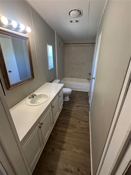 На продажу: $195,000 (3 спален, 2 ванн, 1232 Квадратных фут)