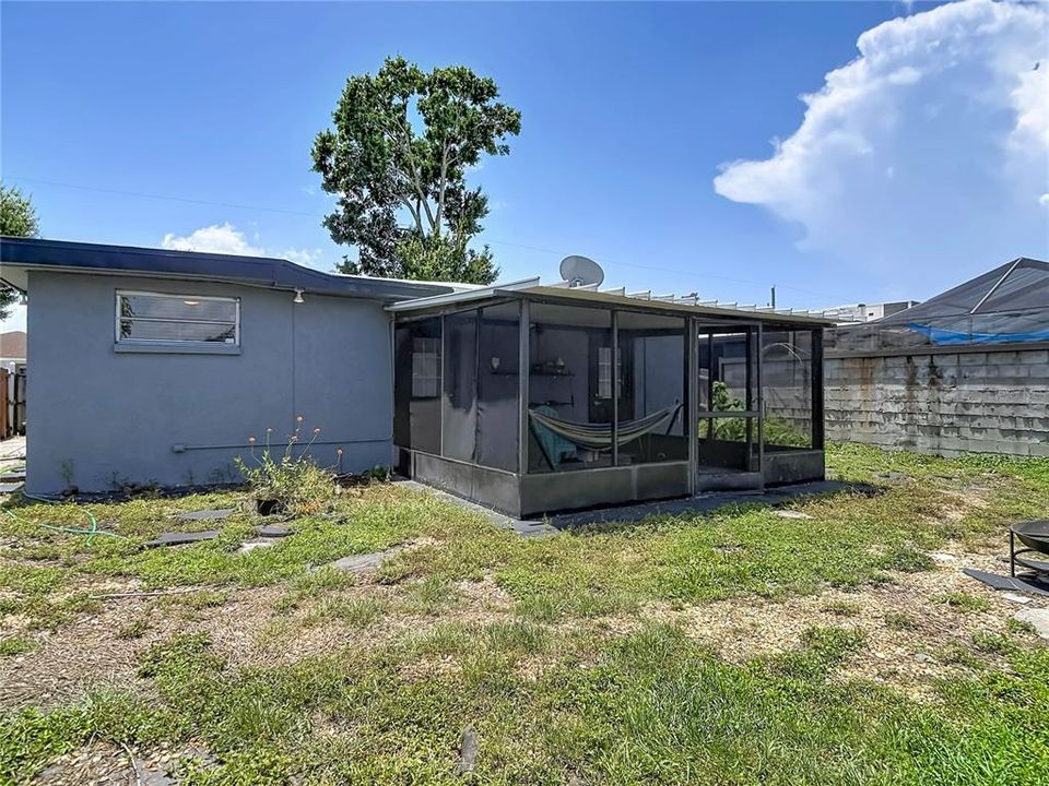 На продажу: $449,999 (3 спален, 2 ванн, 1602 Квадратных фут)
