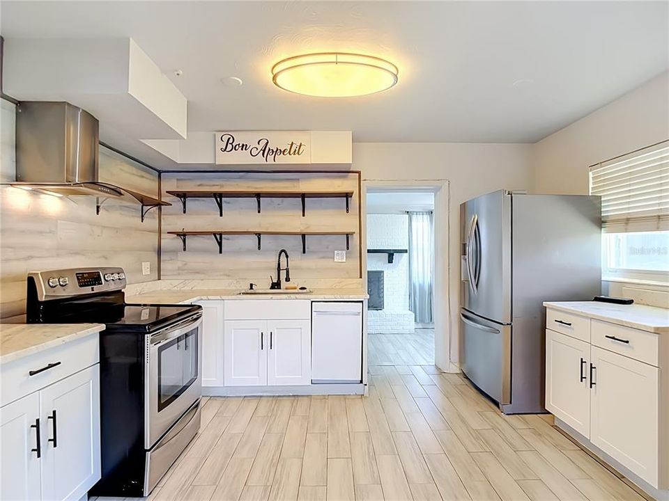 For Sale: $449,000 (3 beds, 2 baths, 1522 Square Feet)