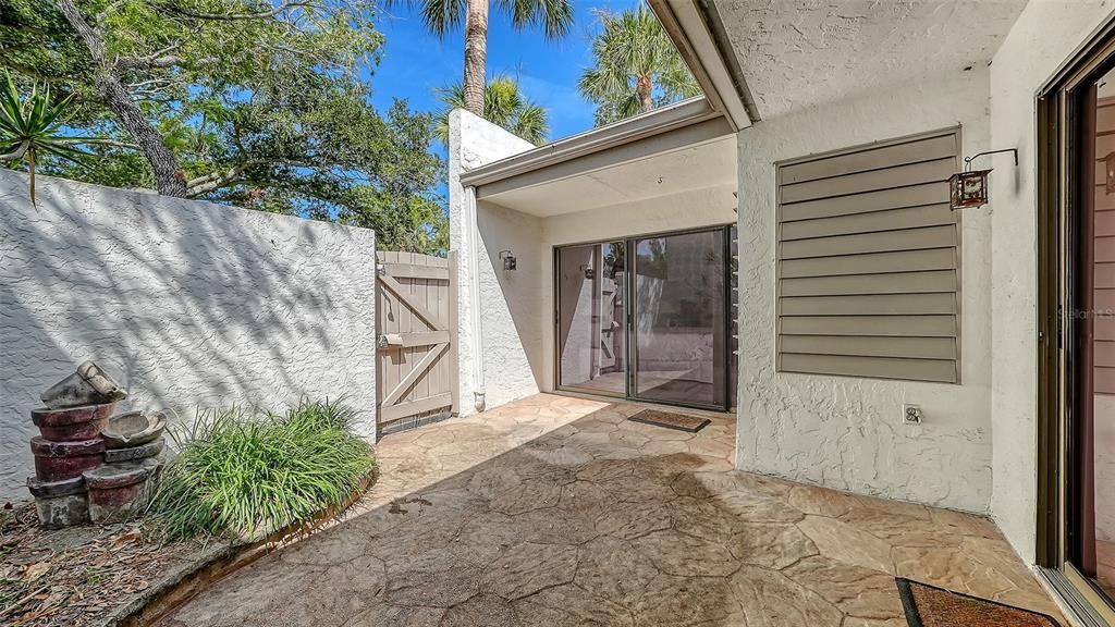 For Sale: $297,000 (3 beds, 2 baths, 1818 Square Feet)