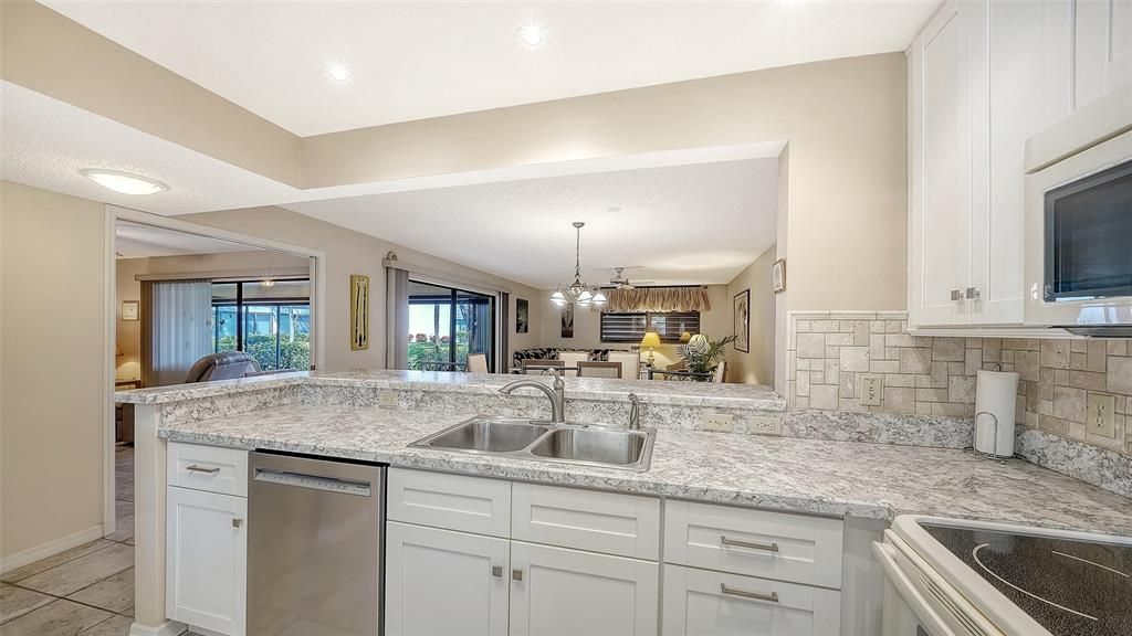 For Sale: $297,000 (3 beds, 2 baths, 1818 Square Feet)