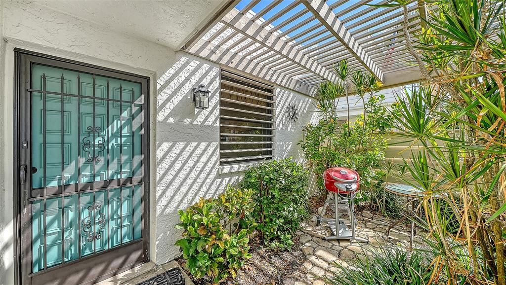 For Sale: $297,000 (3 beds, 2 baths, 1818 Square Feet)