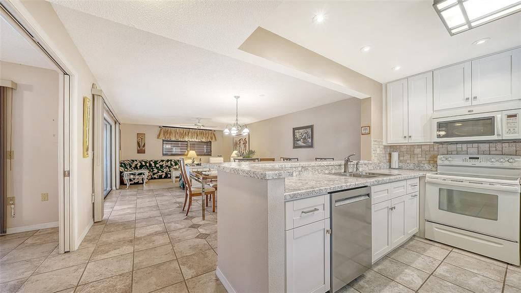 For Sale: $297,000 (3 beds, 2 baths, 1818 Square Feet)