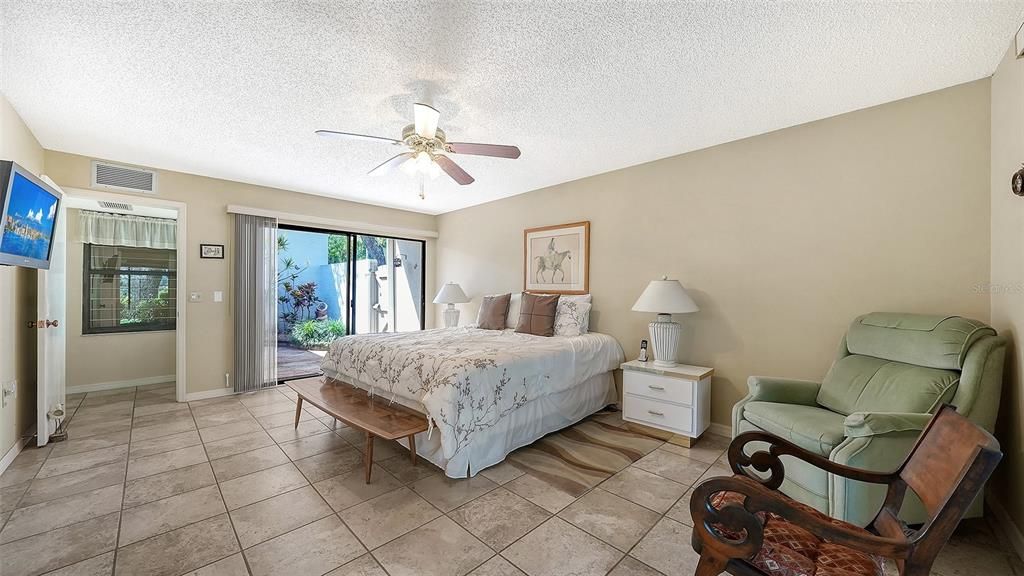 For Sale: $297,000 (3 beds, 2 baths, 1818 Square Feet)