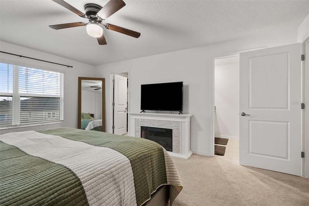 For Sale: $269,500 (3 beds, 2 baths, 1708 Square Feet)