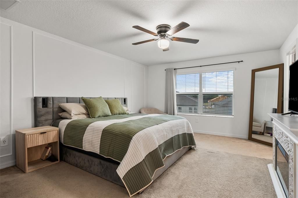 For Sale: $269,500 (3 beds, 2 baths, 1708 Square Feet)