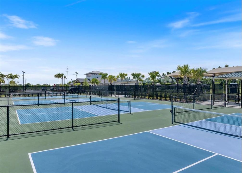 For Sale: $269,500 (3 beds, 2 baths, 1708 Square Feet)