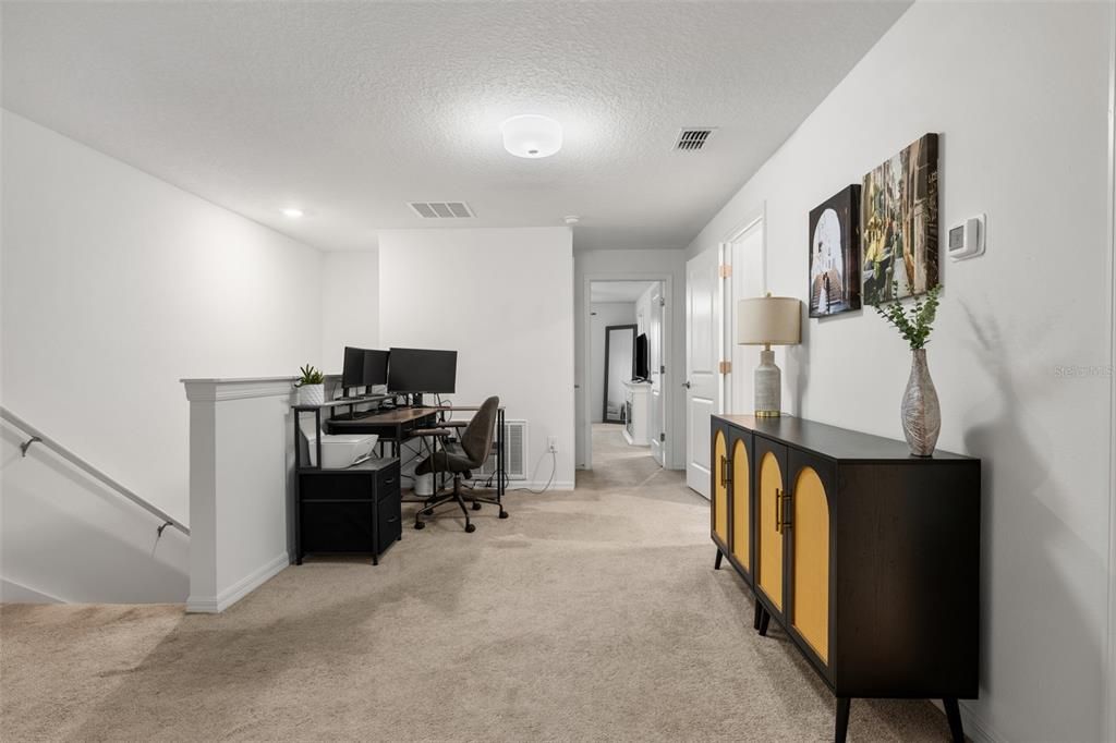 For Sale: $269,500 (3 beds, 2 baths, 1708 Square Feet)