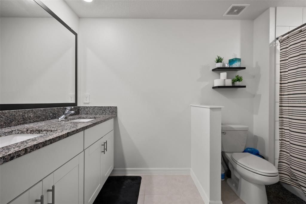 For Sale: $269,500 (3 beds, 2 baths, 1708 Square Feet)