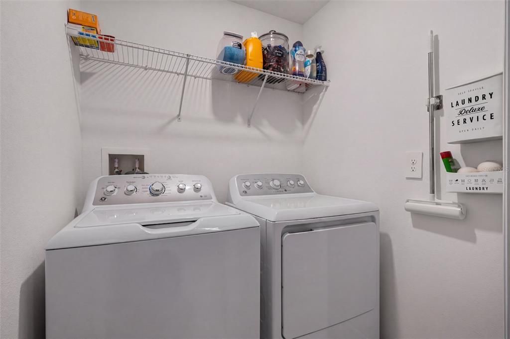 For Sale: $269,500 (3 beds, 2 baths, 1708 Square Feet)