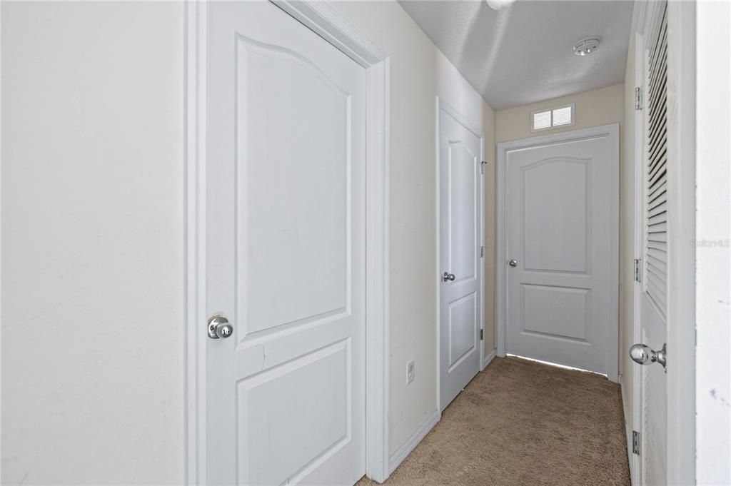 For Sale: $350,000 (5 beds, 3 baths, 2577 Square Feet)