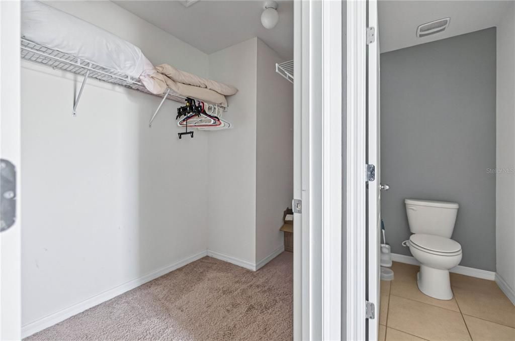 For Sale: $350,000 (5 beds, 3 baths, 2577 Square Feet)