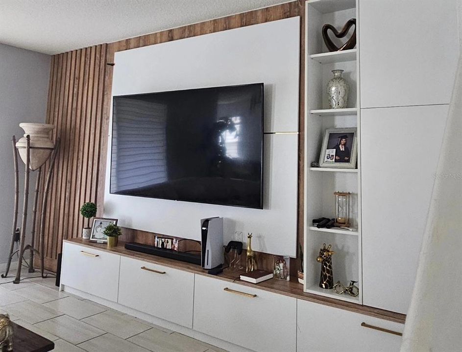 En Venta: $569,000 (4 camas, 3 baños, 2290 Pies cuadrados)