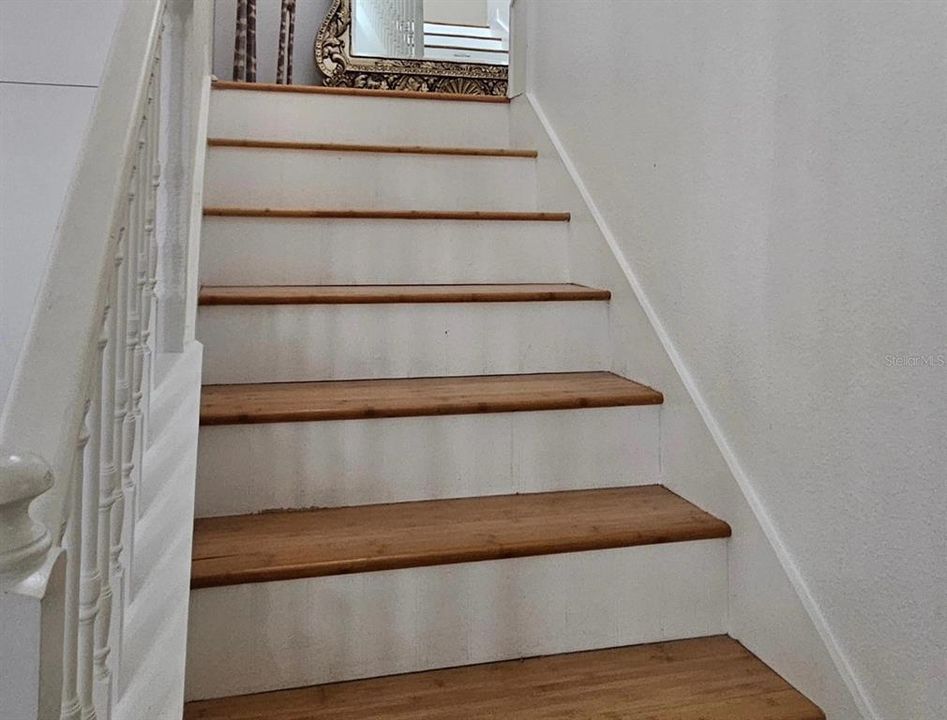 En Venta: $569,000 (4 camas, 3 baños, 2290 Pies cuadrados)