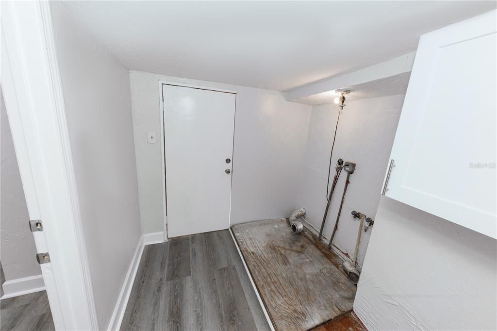 En Renta: $2,350 (3 camas, 2 baños, 1336 Pies cuadrados)