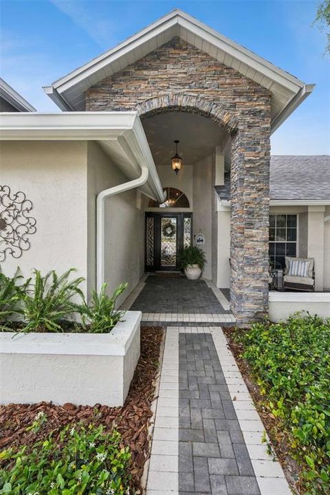 For Rent: $5,000 (6 beds, 5 baths, 3676 Square Feet)