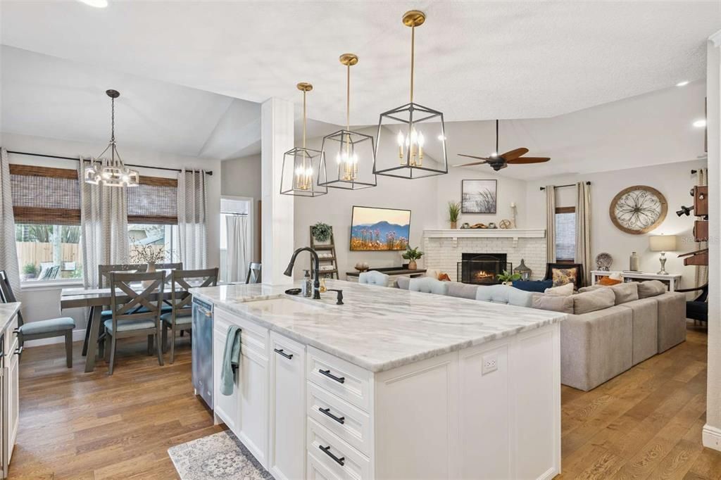 For Rent: $5,000 (6 beds, 5 baths, 3676 Square Feet)