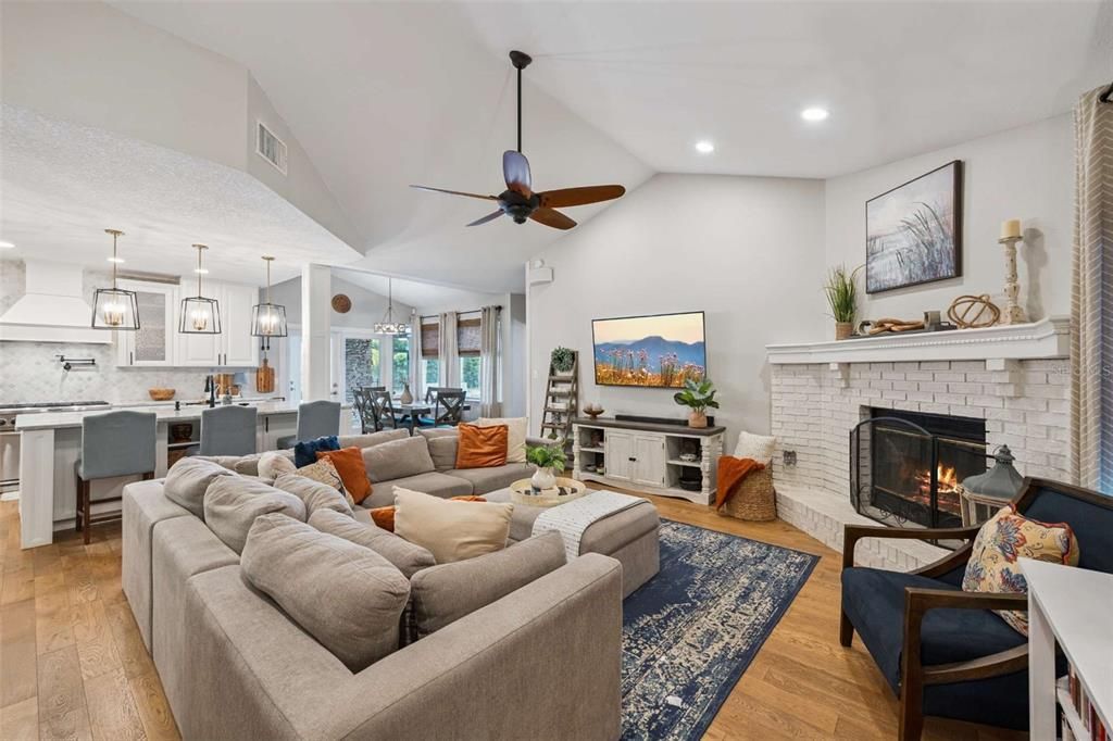 For Rent: $5,000 (6 beds, 5 baths, 3676 Square Feet)