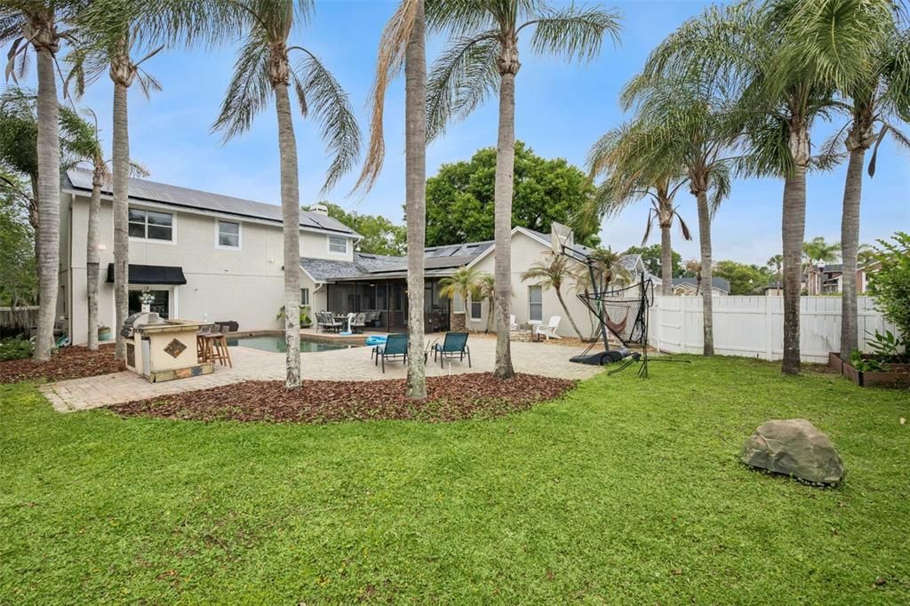 For Rent: $5,000 (6 beds, 5 baths, 3676 Square Feet)