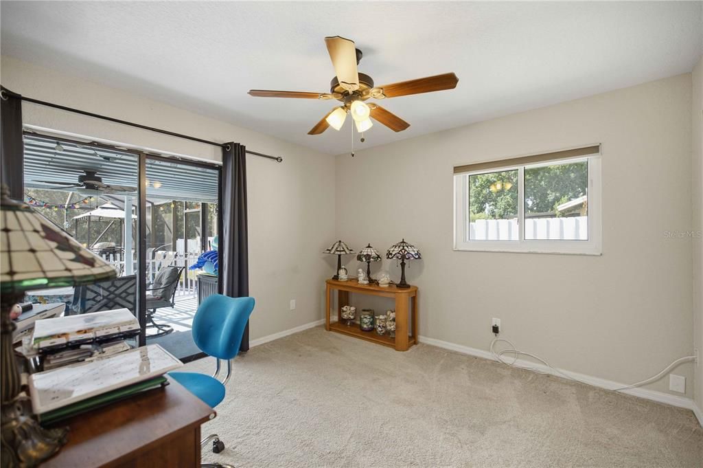 En Venta: $359,900 (3 camas, 2 baños, 1898 Pies cuadrados)