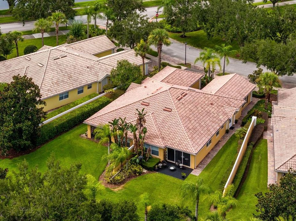 На продажу: $428,000 (2 спален, 2 ванн, 1680 Квадратных фут)