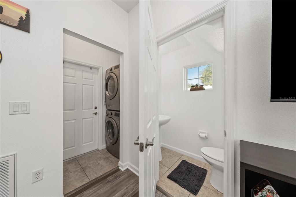 For Sale: $280,000 (3 beds, 2 baths, 1612 Square Feet)