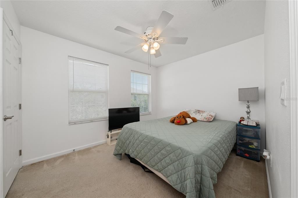 For Sale: $280,000 (3 beds, 2 baths, 1612 Square Feet)