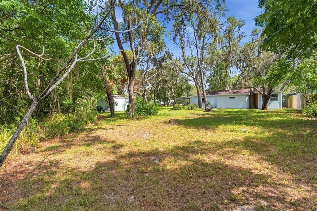 For Sale: $175,000 (2 beds, 1 baths, 1040 Square Feet)