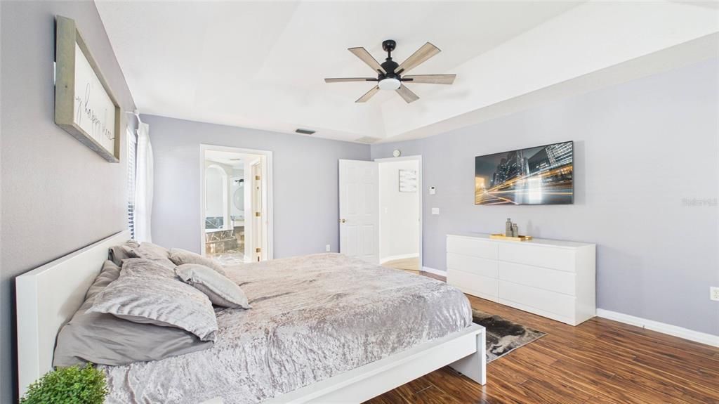 For Sale: $489,000 (3 beds, 2 baths, 2153 Square Feet)