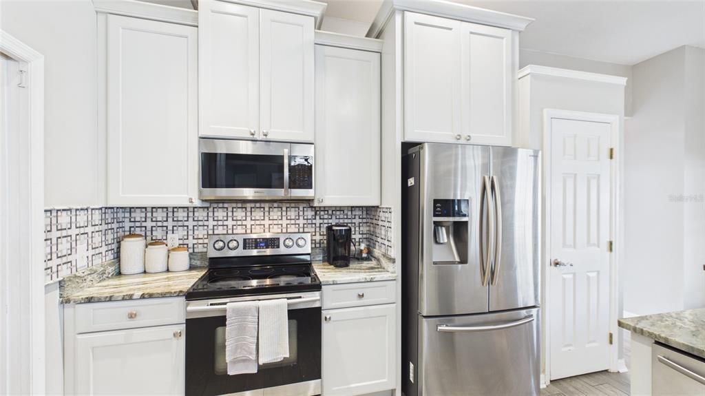 For Sale: $489,000 (3 beds, 2 baths, 2153 Square Feet)