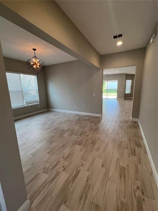 For Sale: $850,000 (5 beds, 4 baths, 3635 Square Feet)