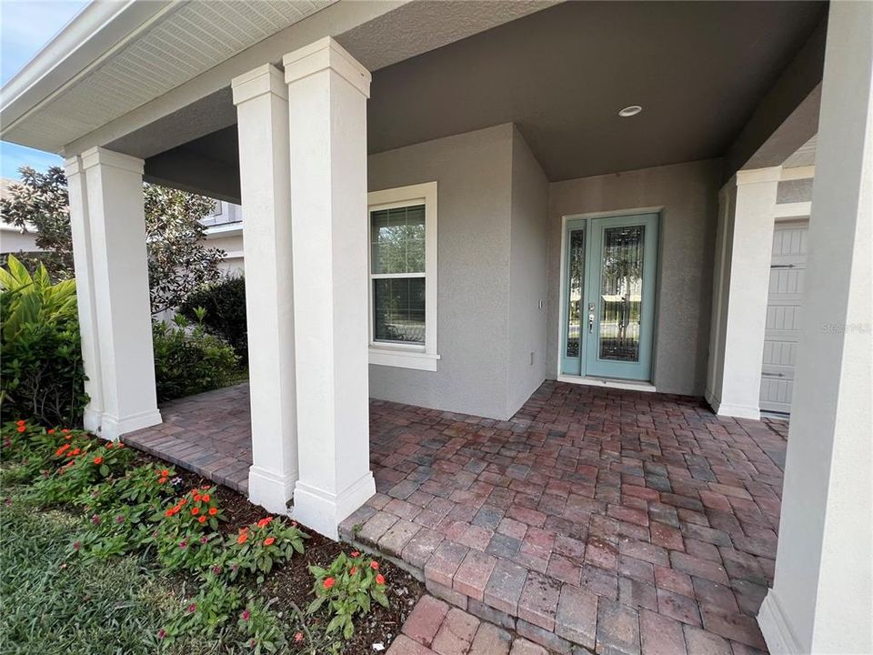 For Sale: $850,000 (5 beds, 4 baths, 3635 Square Feet)