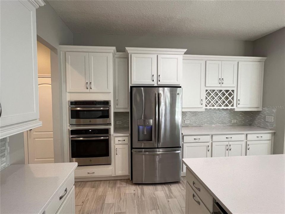 For Sale: $850,000 (5 beds, 4 baths, 3635 Square Feet)