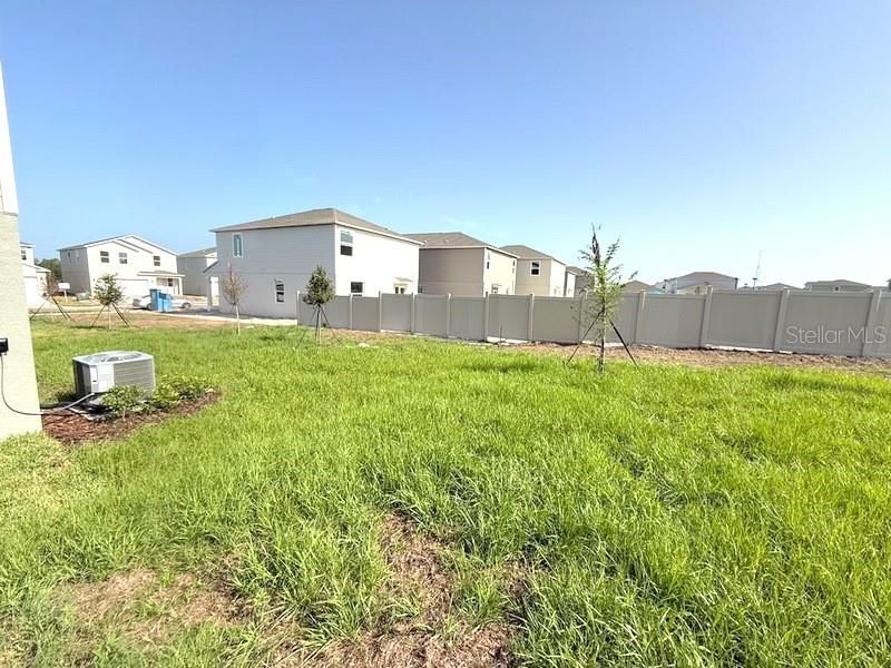 For Rent: $2,600 (6 beds, 3 baths, 2463 Square Feet)