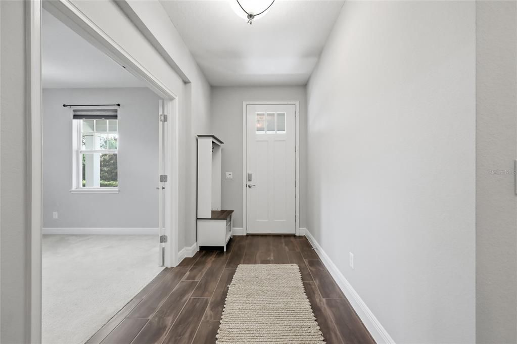 En Venta: $549,990 (3 camas, 2 baños, 1979 Pies cuadrados)
