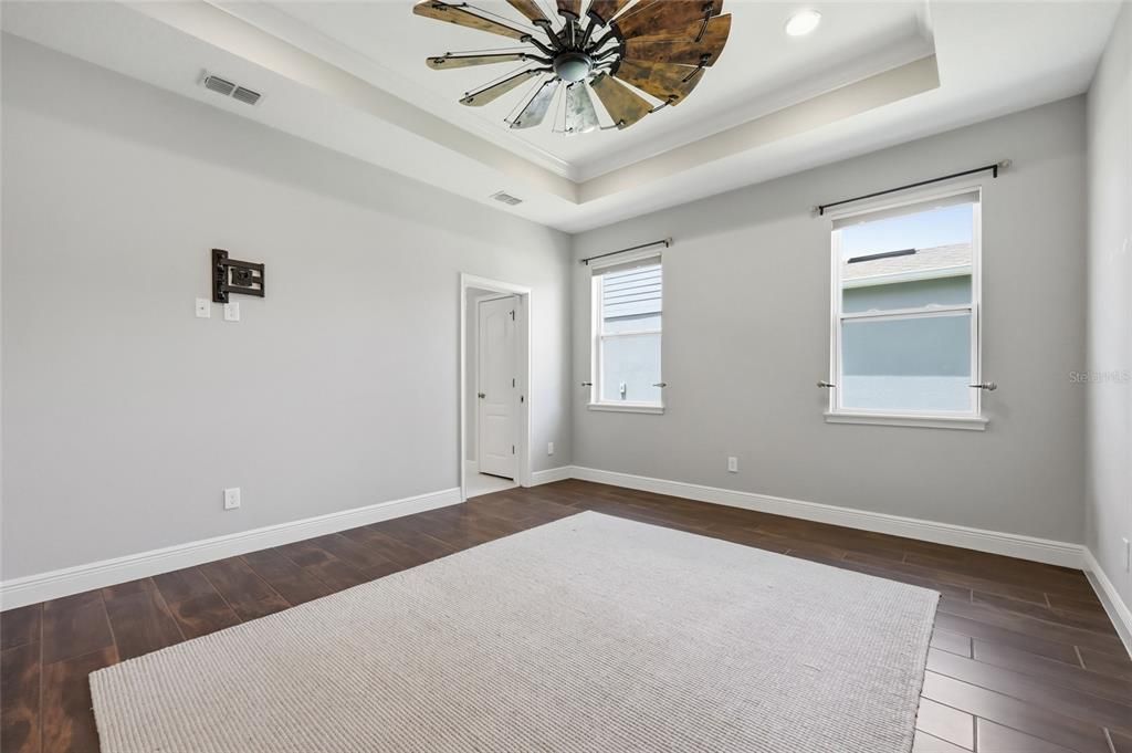 En Venta: $549,990 (3 camas, 2 baños, 1979 Pies cuadrados)