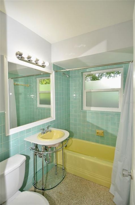 For Sale: $450,000 (3 beds, 2 baths, 1542 Square Feet)