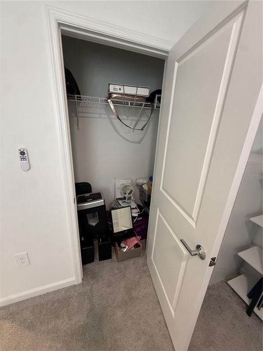 For Rent: $3,000 (3 beds, 2 baths, 2117 Square Feet)