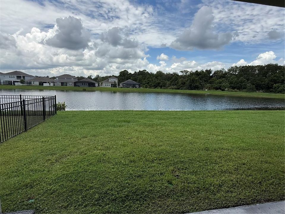 For Rent: $3,000 (3 beds, 2 baths, 2117 Square Feet)