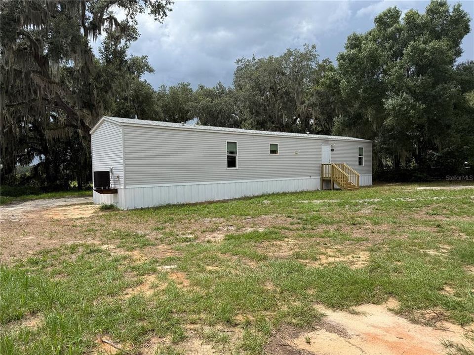 For Sale: $209,900 (3 beds, 2 baths, 925 Square Feet)