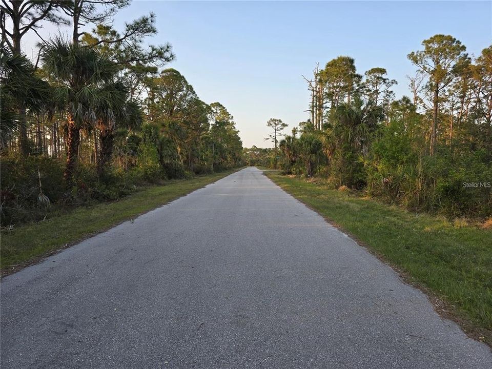 На продажу: $19,000 (0.24 acres)