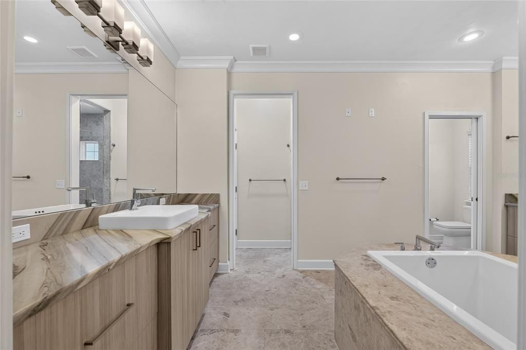 For Sale: $1,335,000 (4 beds, 4 baths, 3583 Square Feet)