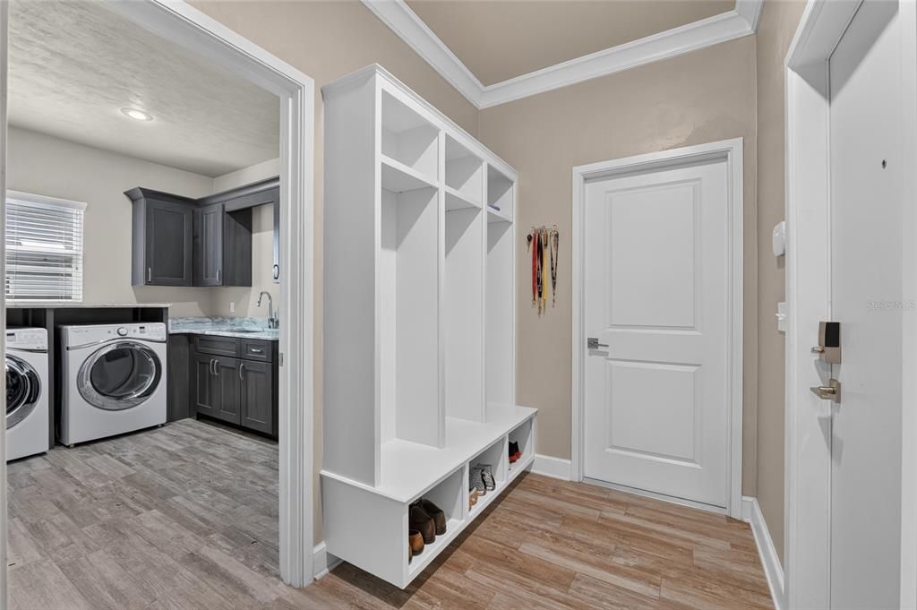 For Sale: $1,335,000 (4 beds, 4 baths, 3583 Square Feet)