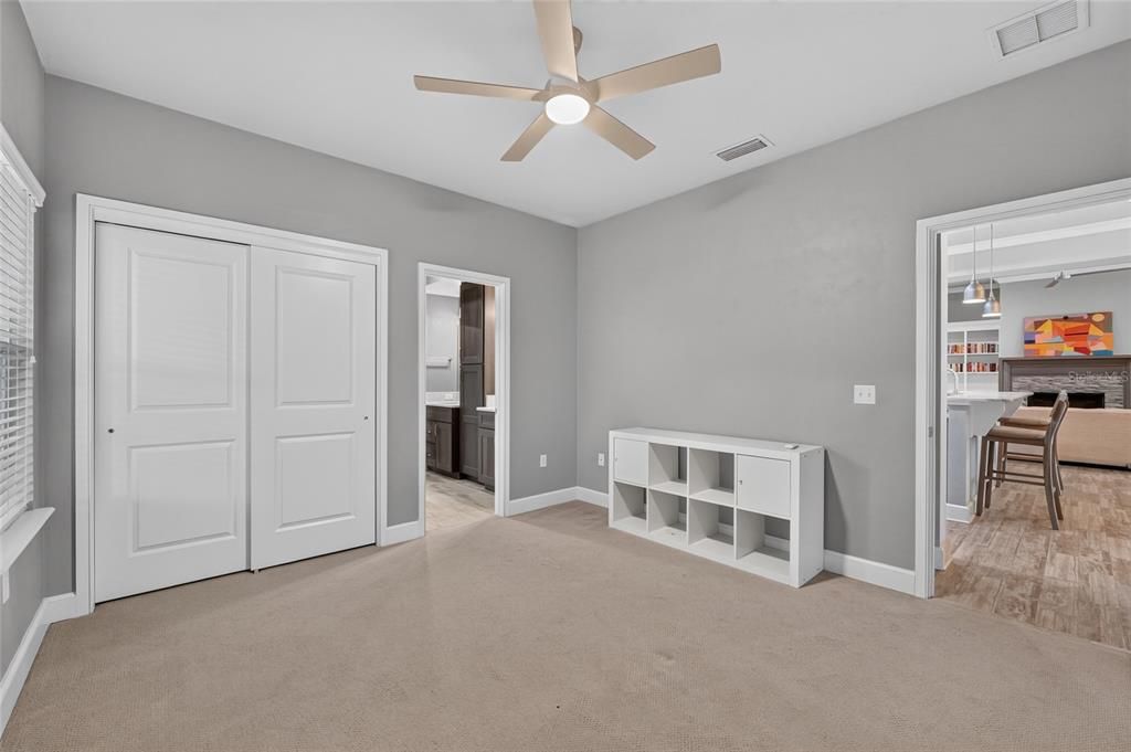 For Sale: $1,335,000 (4 beds, 4 baths, 3583 Square Feet)