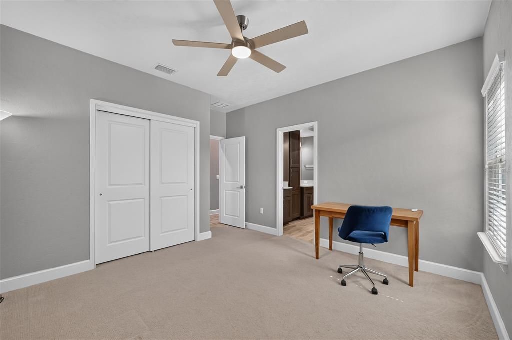 For Sale: $1,335,000 (4 beds, 4 baths, 3583 Square Feet)