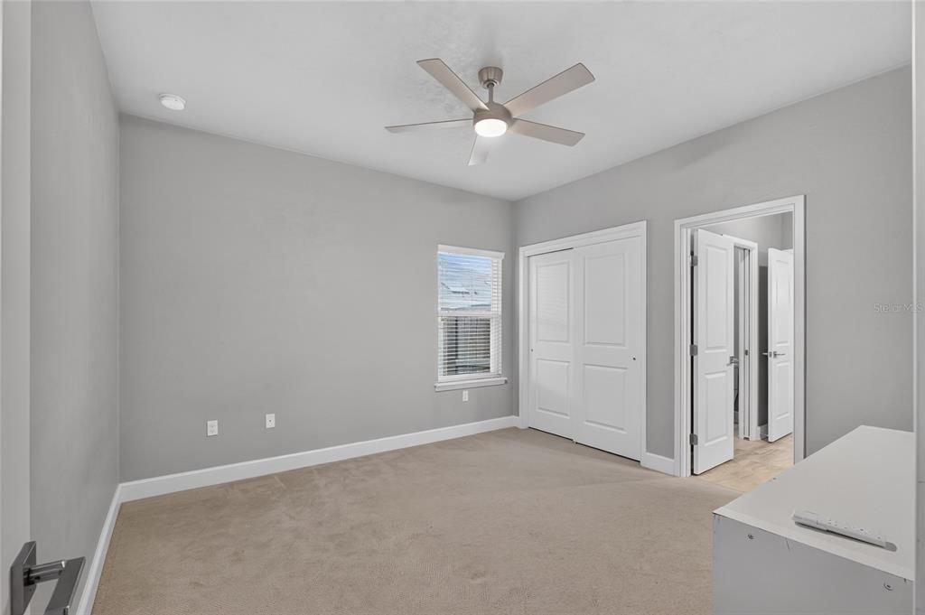 For Sale: $1,335,000 (4 beds, 4 baths, 3583 Square Feet)